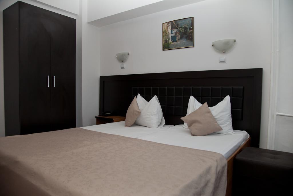 Hotel Metropol Piteşti Rum bild