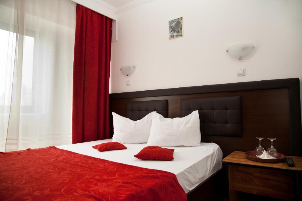 Hotel Metropol Piteşti Exteriör bild